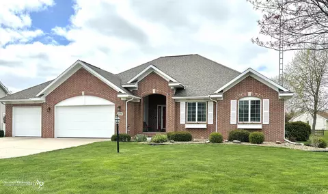 Exterior - 2390 Venezia, Davison, MI 48423 photo 7 of 8