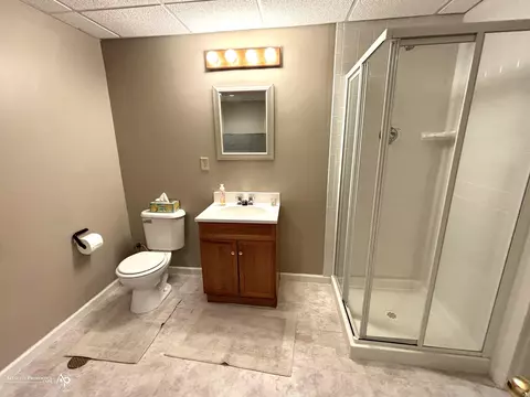 Bath - 2390 Venezia, Davison, MI 48423 photo 7 of 7