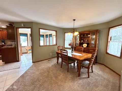 Dining - 2390 Venezia, Davison, MI 48423 photo 2 of 2