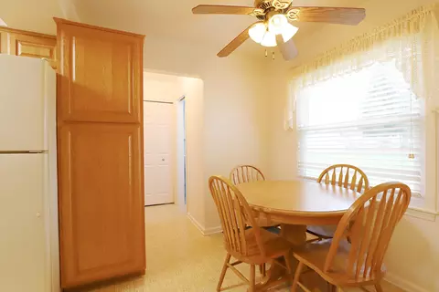 Dining - 2506 Redwood, Flushing, MI 48433 photo 4 of 4