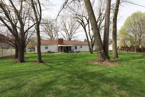 Exterior - 2506 Redwood, Flushing, MI 48433 photo 5 of 8