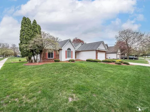 Exterior - 1712 Fredericks, Monroe, MI 48162 photo 2 of 10