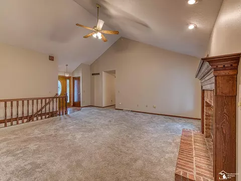 Living - 1712 Fredericks, Monroe, MI 48162 photo 4 of 4