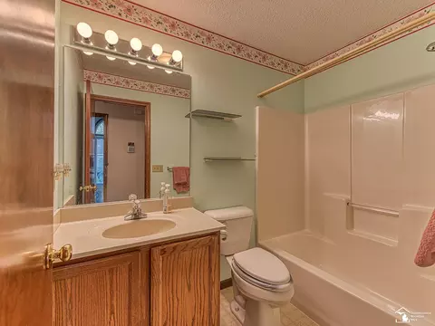 Bath - 1712 Fredericks, Monroe, MI 48162 photo 3 of 3