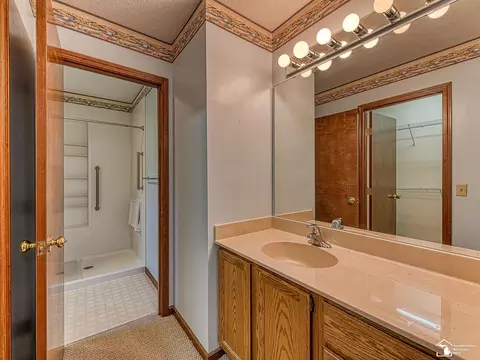 Bath - 1712 Fredericks, Monroe, MI 48162 photo 1 of 3