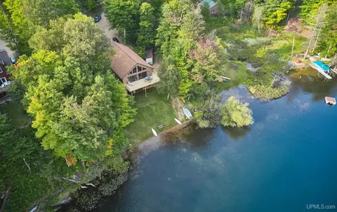 n4322 East Powell Lake Road, Wetmore, MI 49895