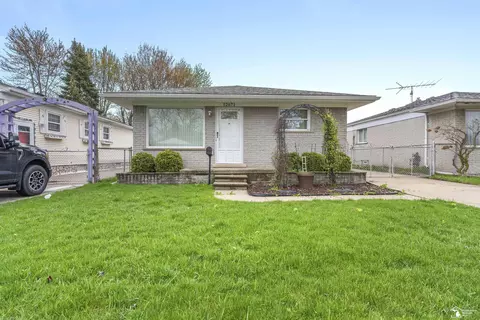 12671 Hipp, Taylor, MI 48180