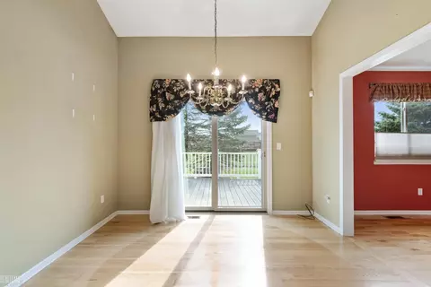 Dining - 46492 Imperial, Macomb, MI 48044 photo 1 of 1