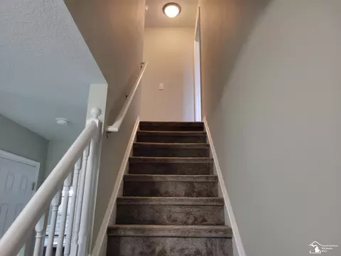 Entry Way - 2095 Fairview, Monroe, MI 48162 photo 2 of 2