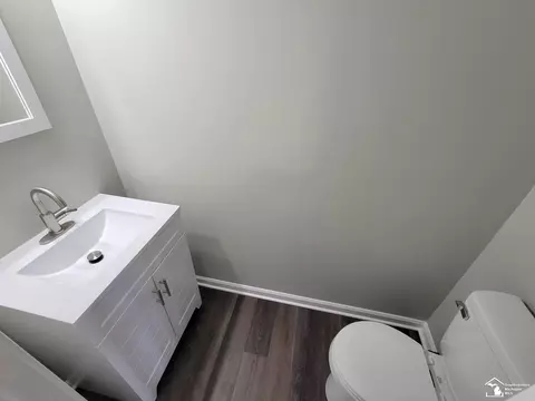 Bath - 2095 Fairview, Monroe, MI 48162 photo 1 of 5