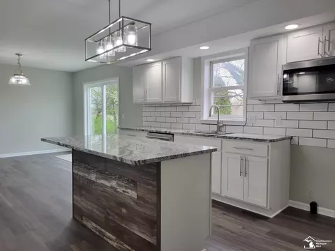 Kitchen - 2095 Fairview, Monroe, MI 48162 photo 3 of 6
