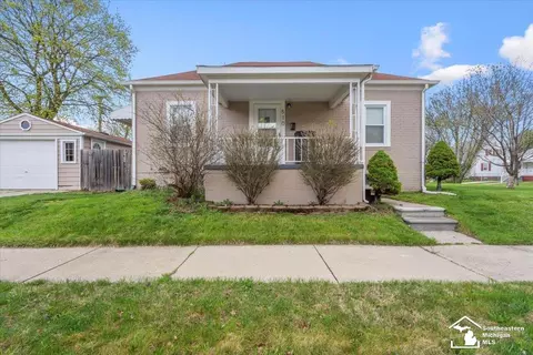 510 Cedar, Wyandotte, MI 48192
