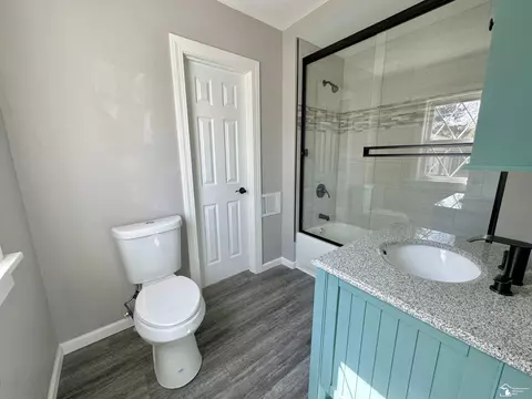 Bath - 619 W Sterns, Temperance, MI 48182 photo 4 of 4