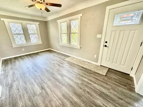 Living - 619 W Sterns, Temperance, MI 48182 photo 1 of 2
