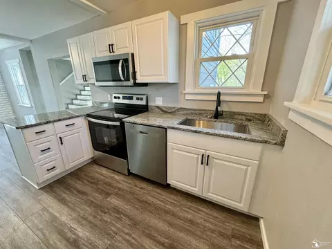 Kitchen - 619 W Sterns, Temperance, MI 48182 photo 2 of 3