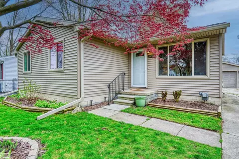 39303 Ormsby, Clinton Township, MI 48036