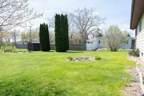 Exterior - 1476 Parish, Kawkawlin, MI 48631 photo 7 of 10