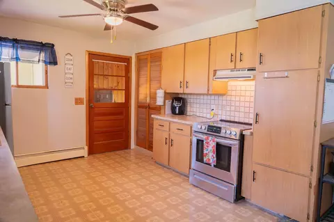 Kitchen - 1476 Parish, Kawkawlin, MI 48631 photo 2 of 2