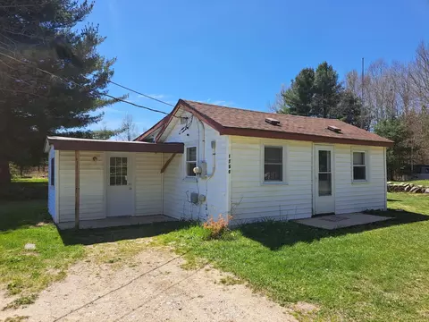 1750 W Washington, Farwell, MI 48622