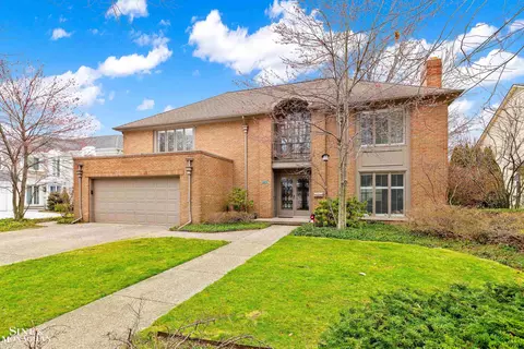 Exterior - 544 Coventry, Grosse Pointe Woods, MI 48236 photo 15 of 17