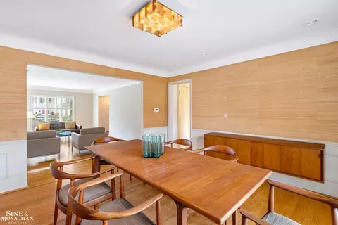 Dining - 544 Coventry, Grosse Pointe Woods, MI 48236 photo 2 of 3