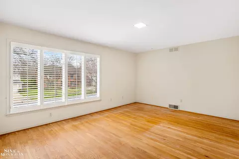 Other - 544 Coventry, Grosse Pointe Woods, MI 48236 photo 6 of 9
