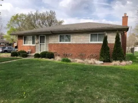 32835 Columbus, Warren, MI 48088