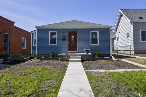 26241 Gibraltar, Flat Rock, MI 48134