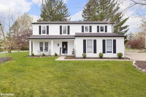 1311 W Fairview, Rochester Hills, MI 48306