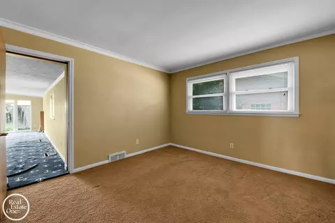Other - 966 Hidden Ln, Grosse Pointe Woods, MI 48236 photo 5 of 12