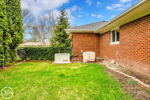 Other - 966 Hidden Ln, Grosse Pointe Woods, MI 48236 photo 12 of 12