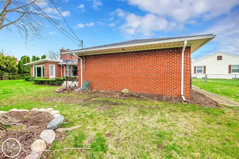 Other - 966 Hidden Ln, Grosse Pointe Woods, MI 48236 photo 11 of 12