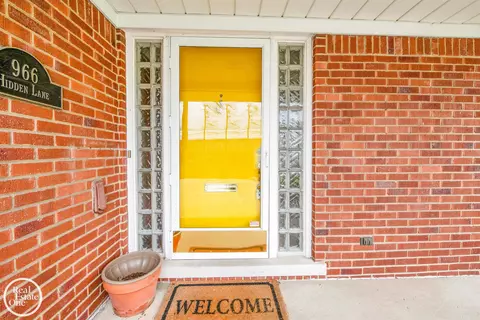 Other - 966 Hidden Ln, Grosse Pointe Woods, MI 48236 photo 1 of 12