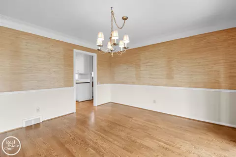 Other - 966 Hidden Ln, Grosse Pointe Woods, MI 48236 photo 2 of 12