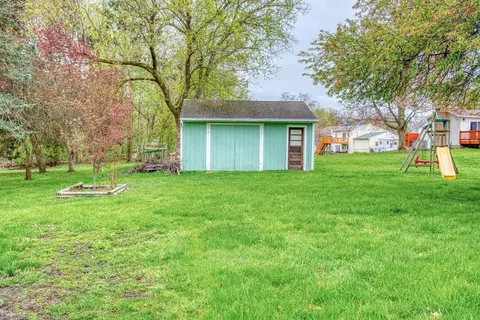 Exterior - 11439 E Riv, Dewitt, MI 48820 photo 3 of 4