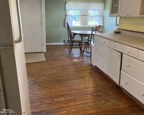 416 Ruskin Ave, Algonac, MI 48001 photo 8