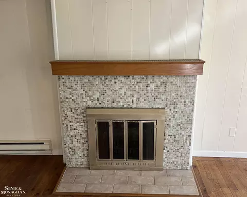 416 Ruskin Ave, Algonac, MI 48001 photo 5