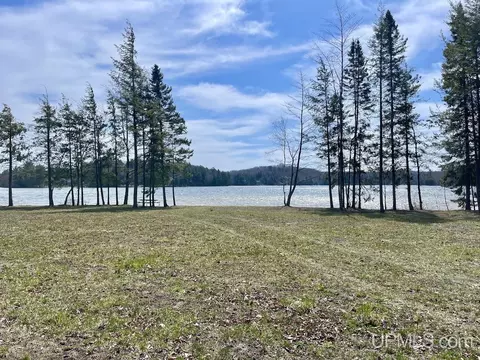 Lot 39 Corner Lake, Wetmore, MI 49895