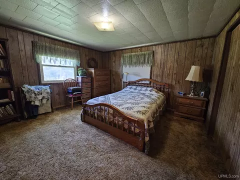 Bedroom - 10211 Ll, Rapid River, MI 49878 photo 1 of 5