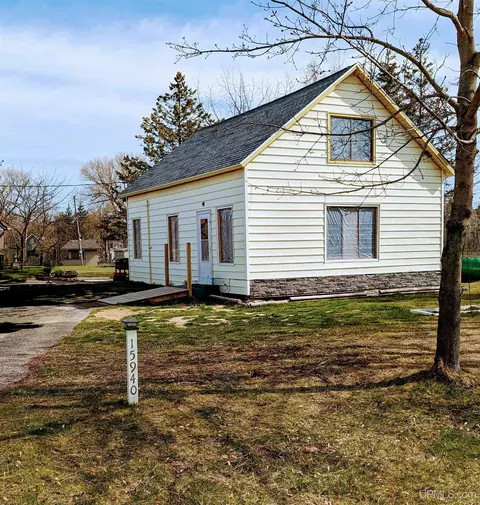 15940 Garden, Garden, MI 49835