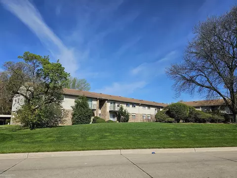 31555 Fraser #18, Fraser, MI 48026