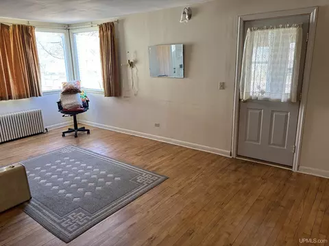 108 North, Wakefield, MI 49968 photo 9