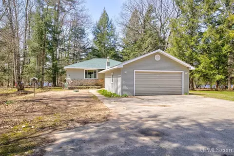 N6205 County Road 577, Wallace, MI 49893