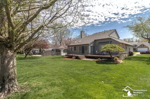 Exterior - 1280 Valetta, Temperance, MI 48182 photo 4 of 7