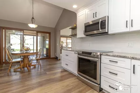 Kitchen - 1280 Valetta, Temperance, MI 48182 photo 1 of 3