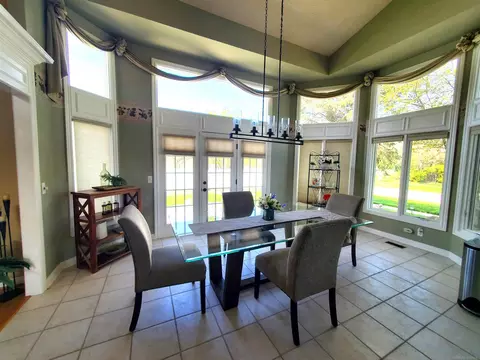 Dining - 20389 Windward, Macomb, MI 48044 photo 1 of 3