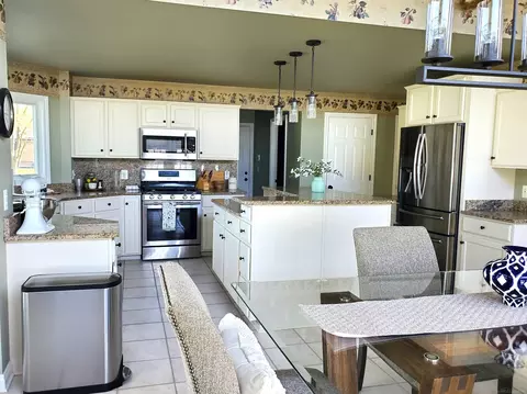 Kitchen - 20389 Windward, Macomb, MI 48044 photo 5 of 5