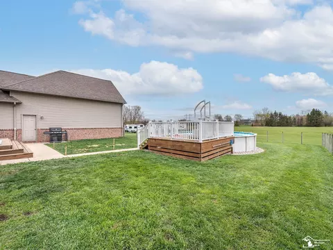 Exterior - 3340 Reinhardt, Monroe, MI 48162 photo 7 of 9