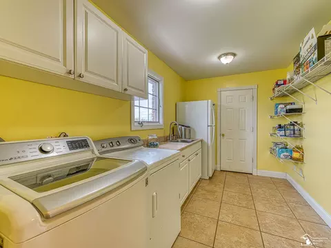 Kitchen - 3340 Reinhardt, Monroe, MI 48162 photo 7 of 7