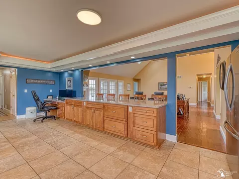 Kitchen - 3340 Reinhardt, Monroe, MI 48162 photo 5 of 7